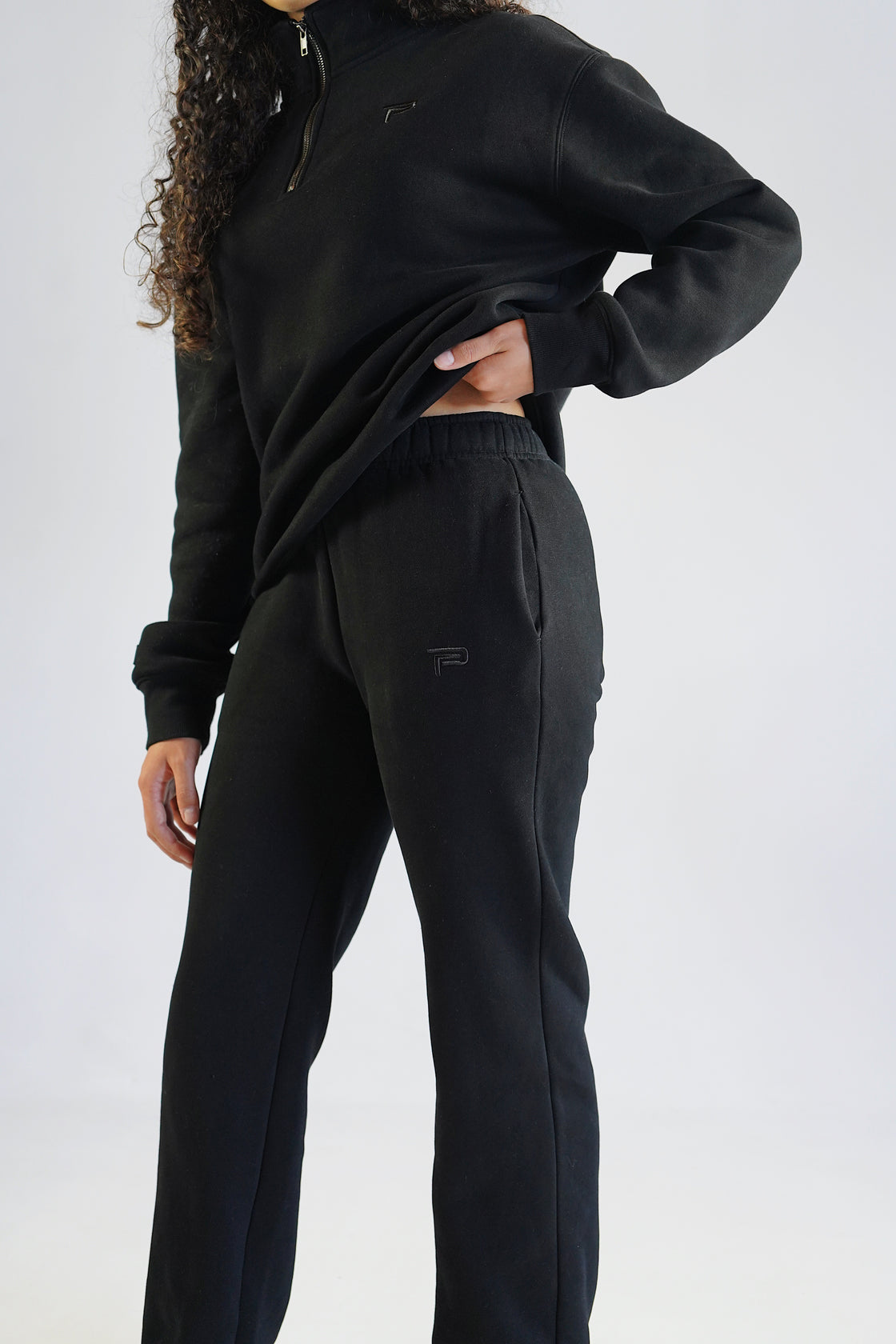 Woman - Black Track pants EXHALE RANGE