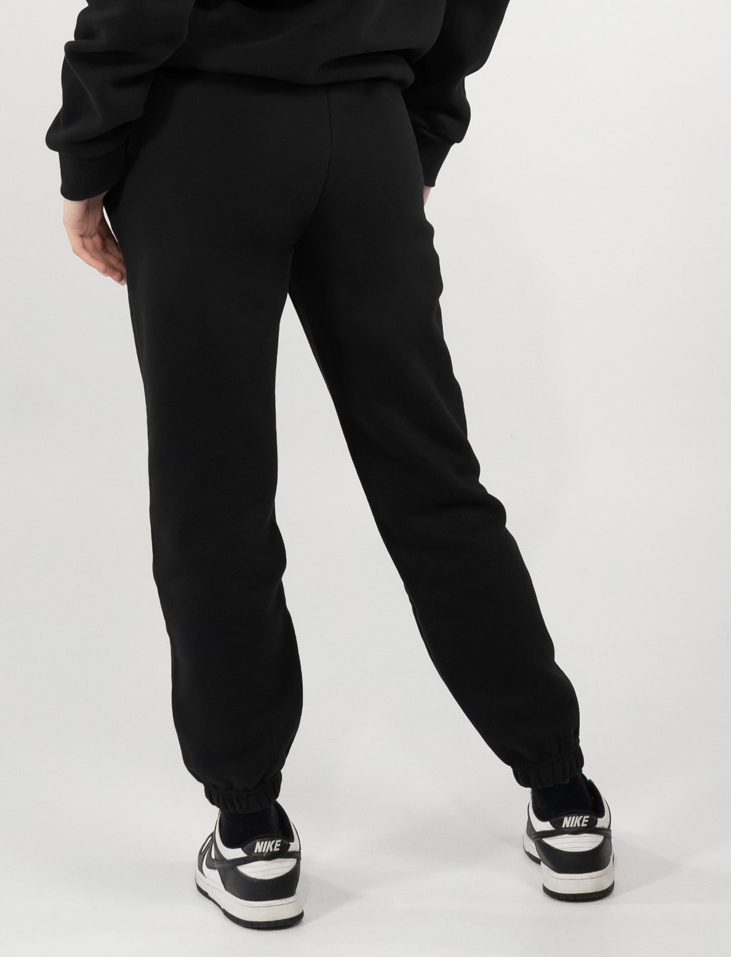 Unisex Relaxed Jogger - Women