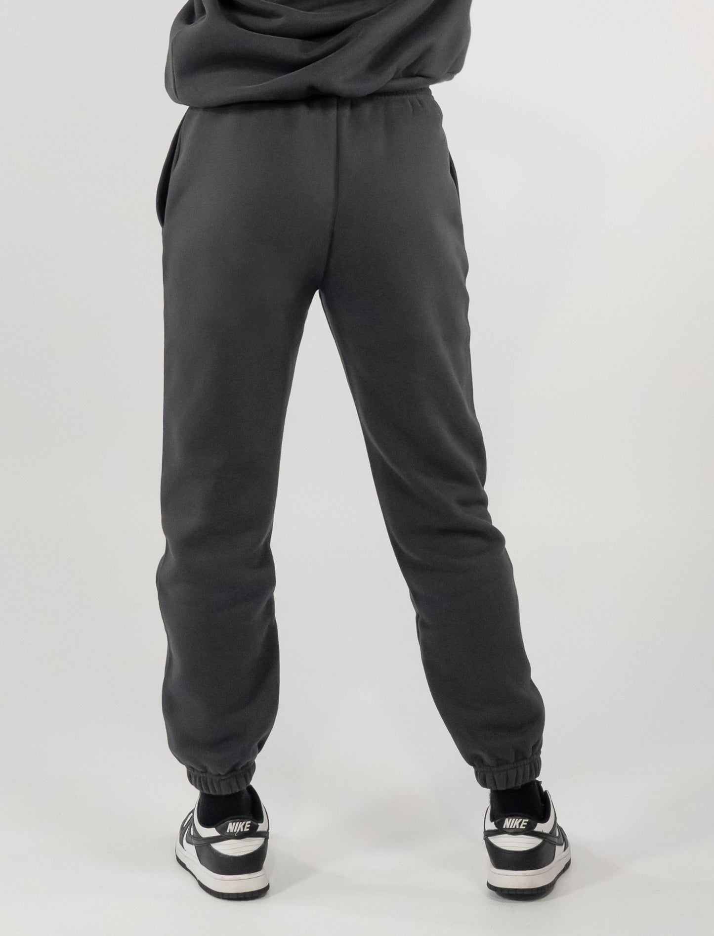 Unisex Relaxed Jogger - Women