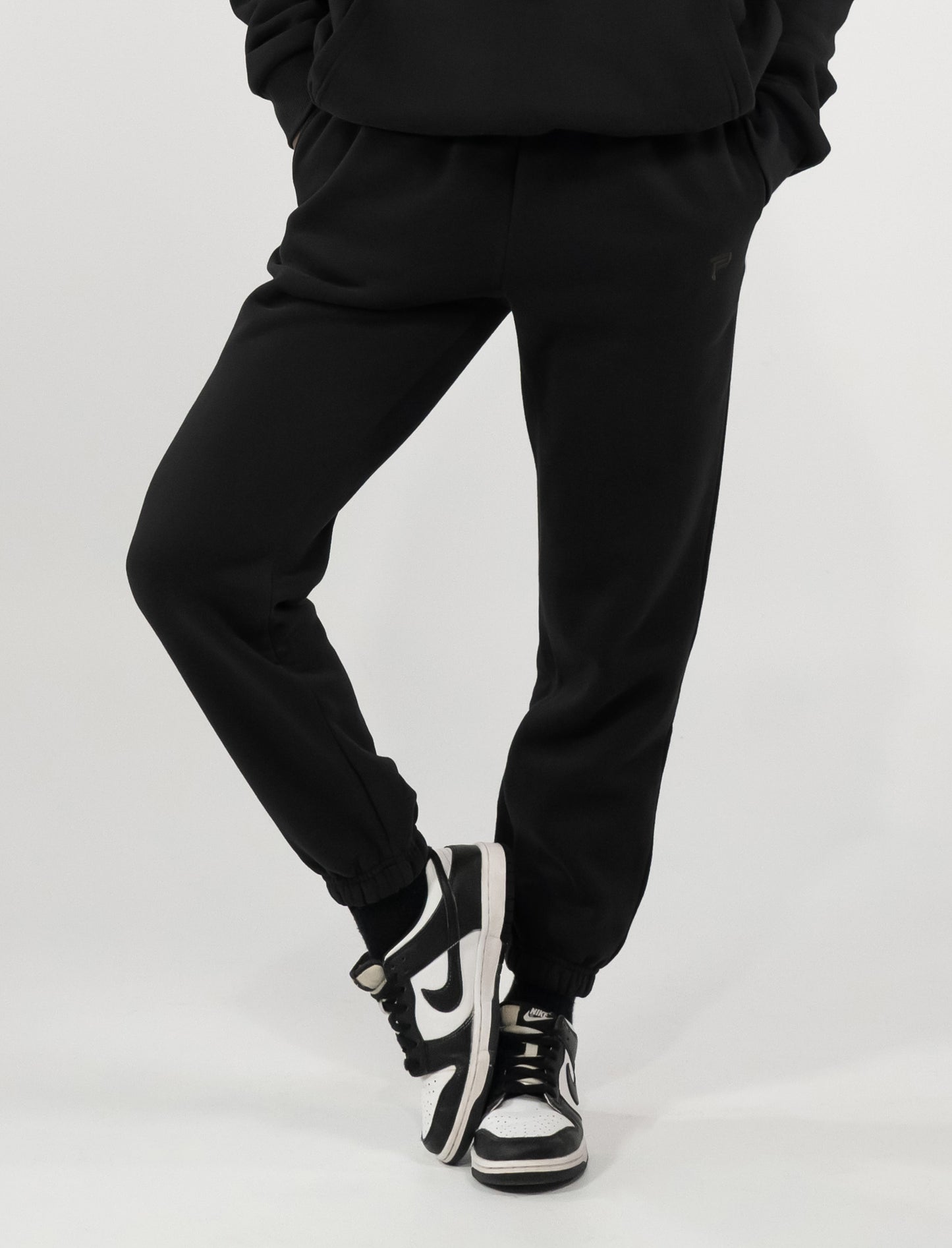 Unisex Relaxed Jogger - Women