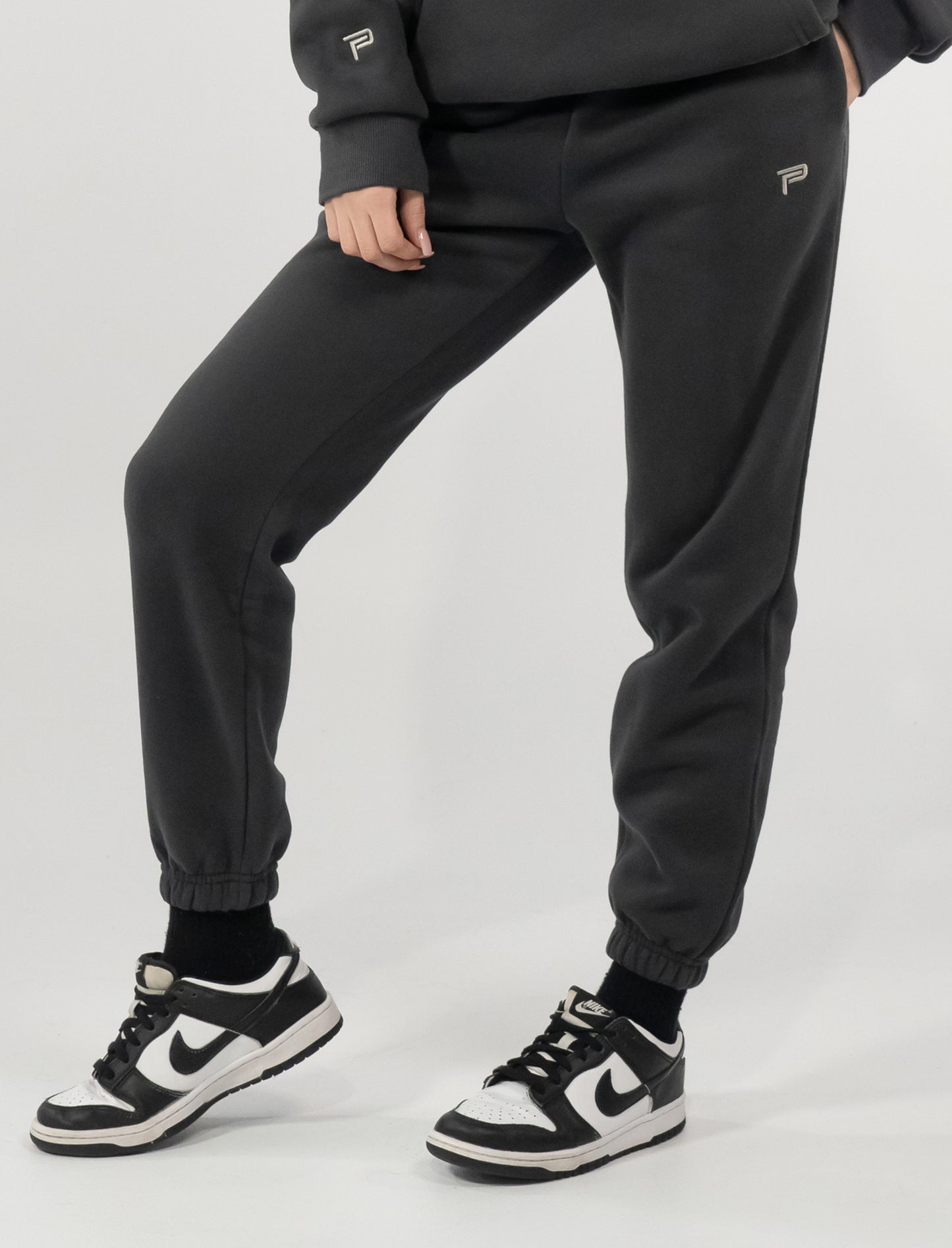 Unisex Relaxed Jogger - Women