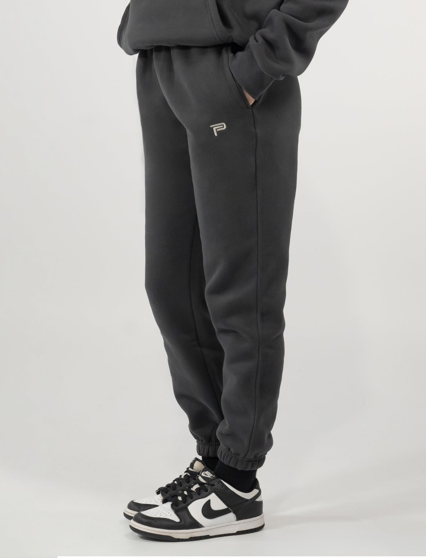 Unisex Relaxed Jogger - Women