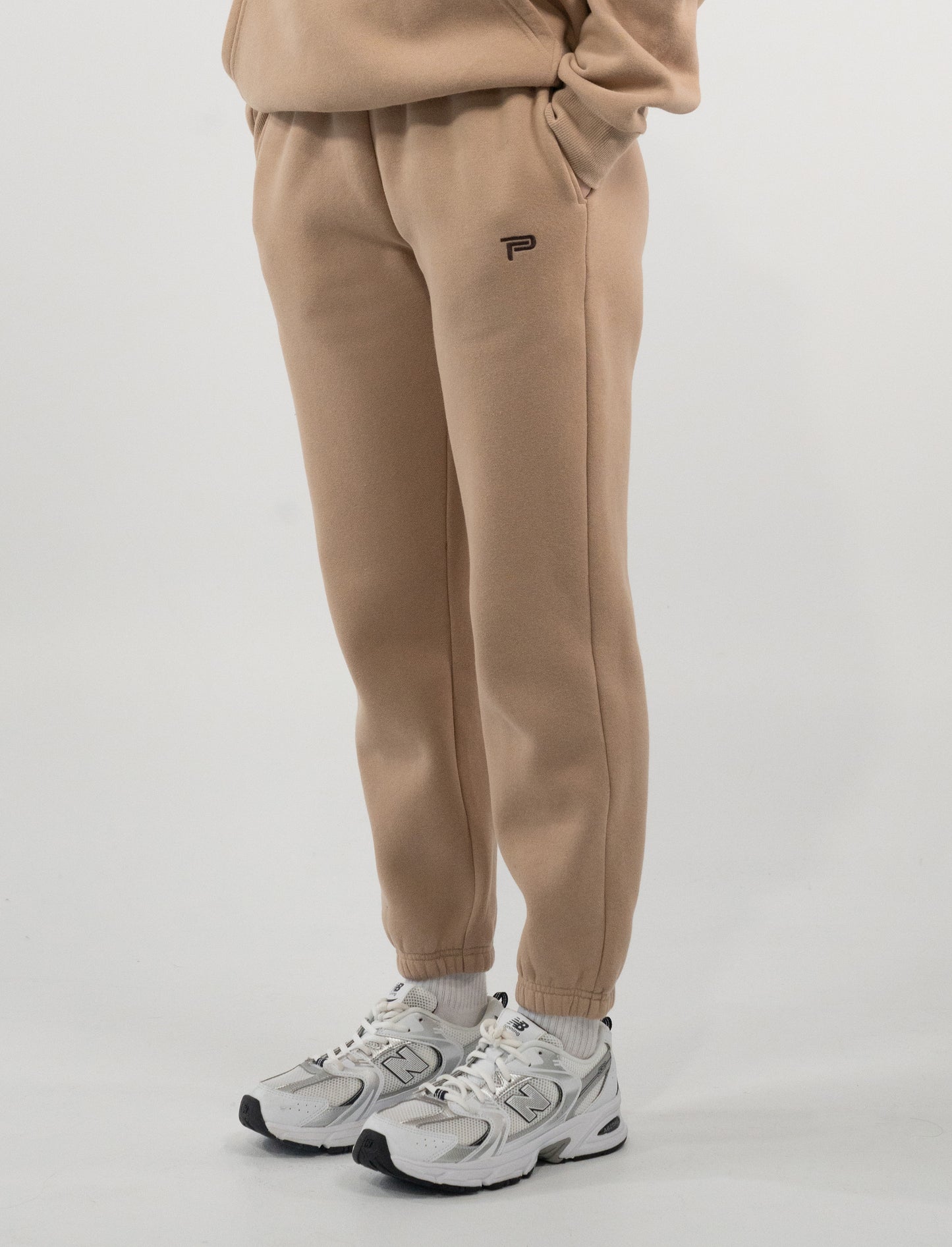 Unisex Relaxed Jogger - Women